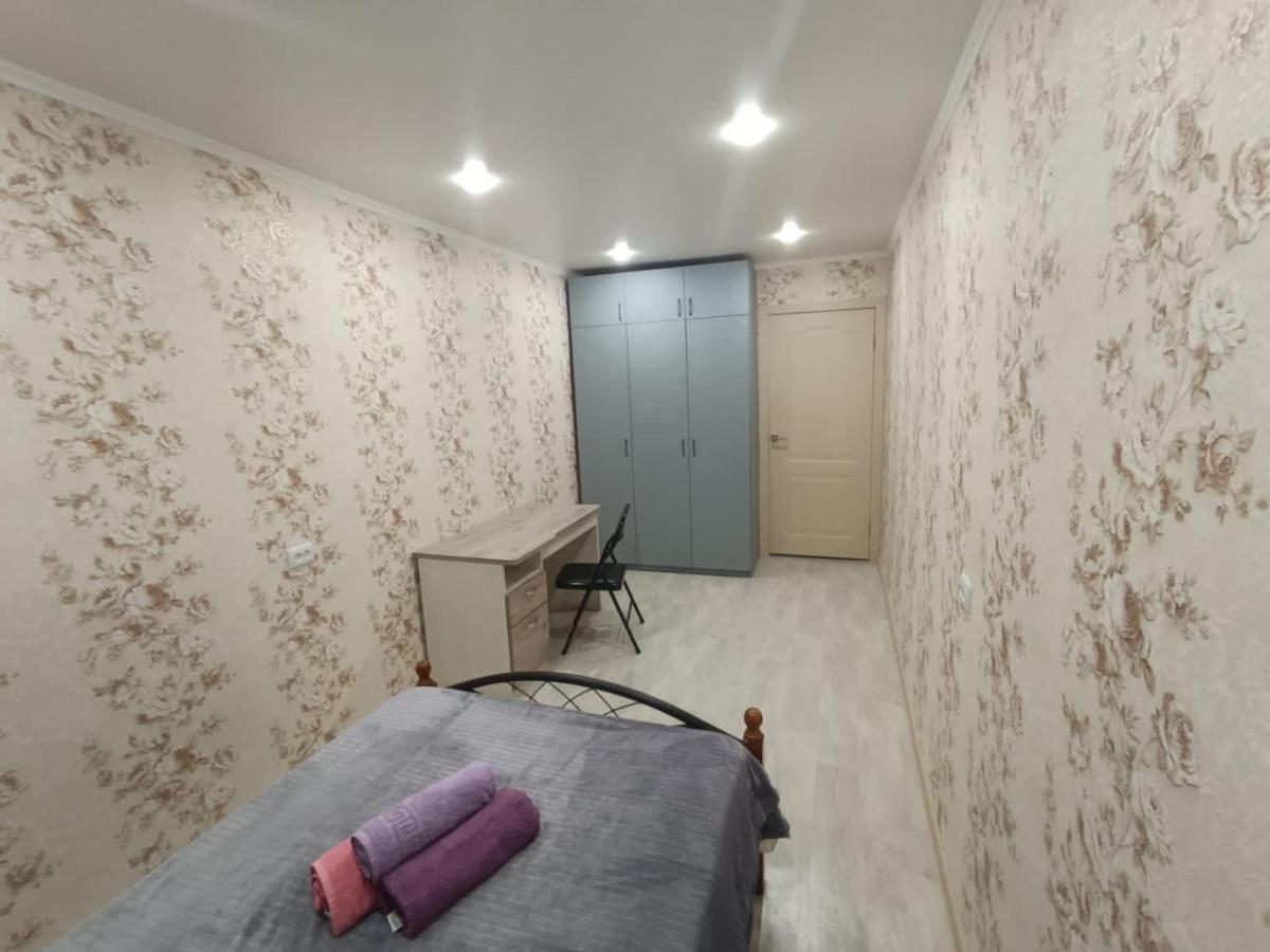 Lux Home На Амурской Ustʼ-Kamenogorsk Extérieur photo